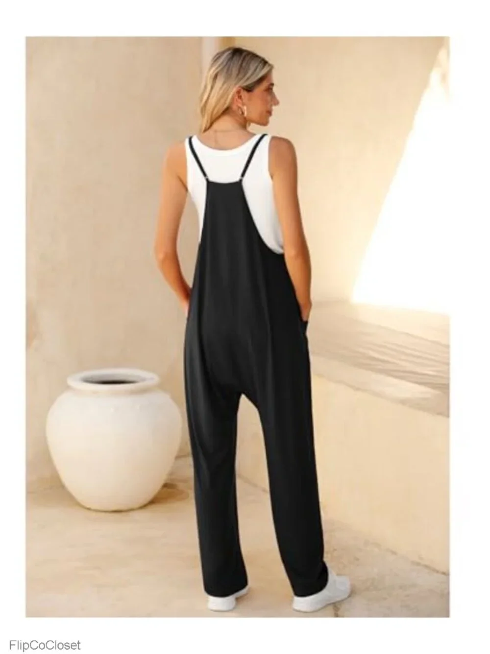 Women's Sleeveless Jumpsuit Loose Fit with Pockets Adjustable Straps